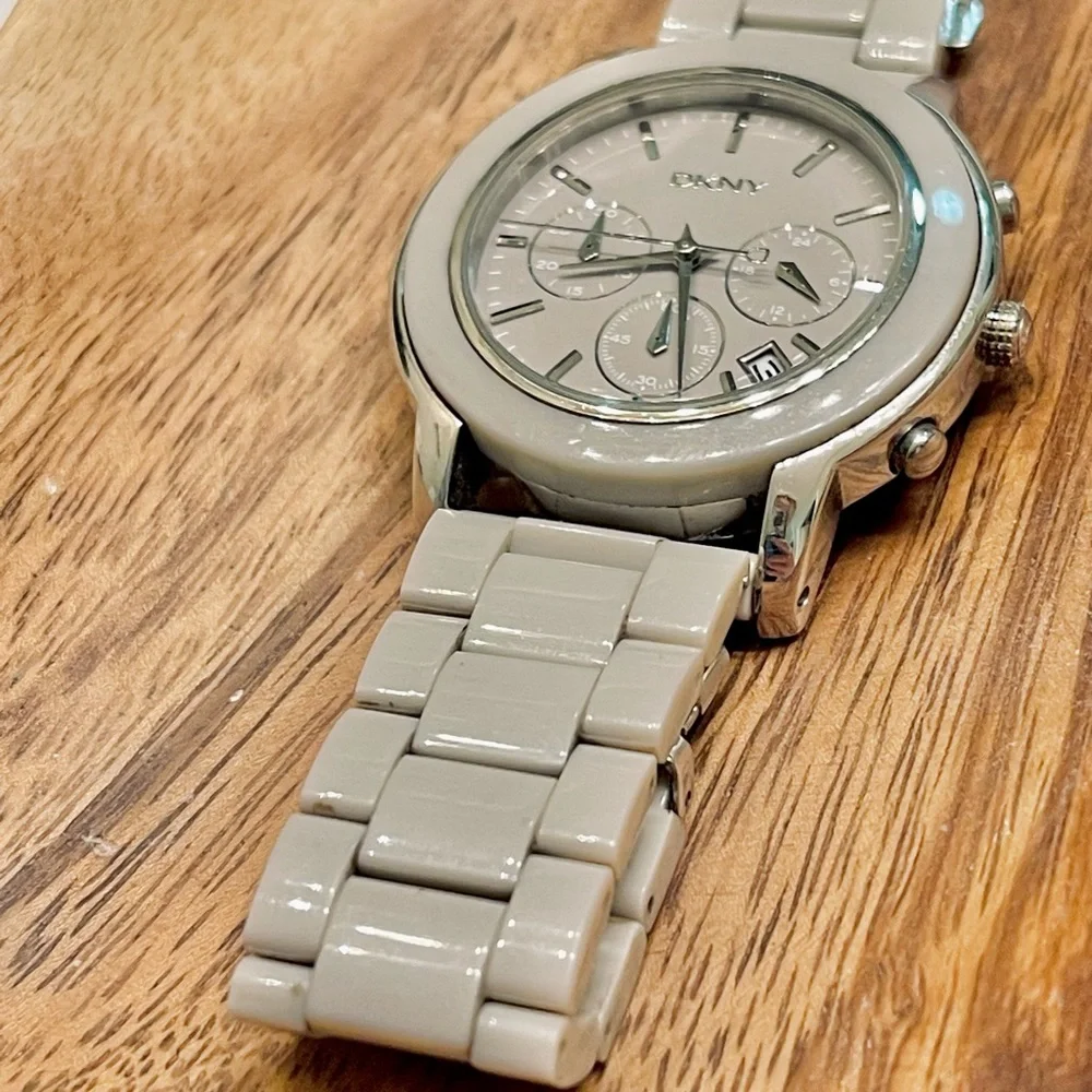 DKNY Taupe Resin Band Chronograph Watch Unisex - Picture 6 of 7